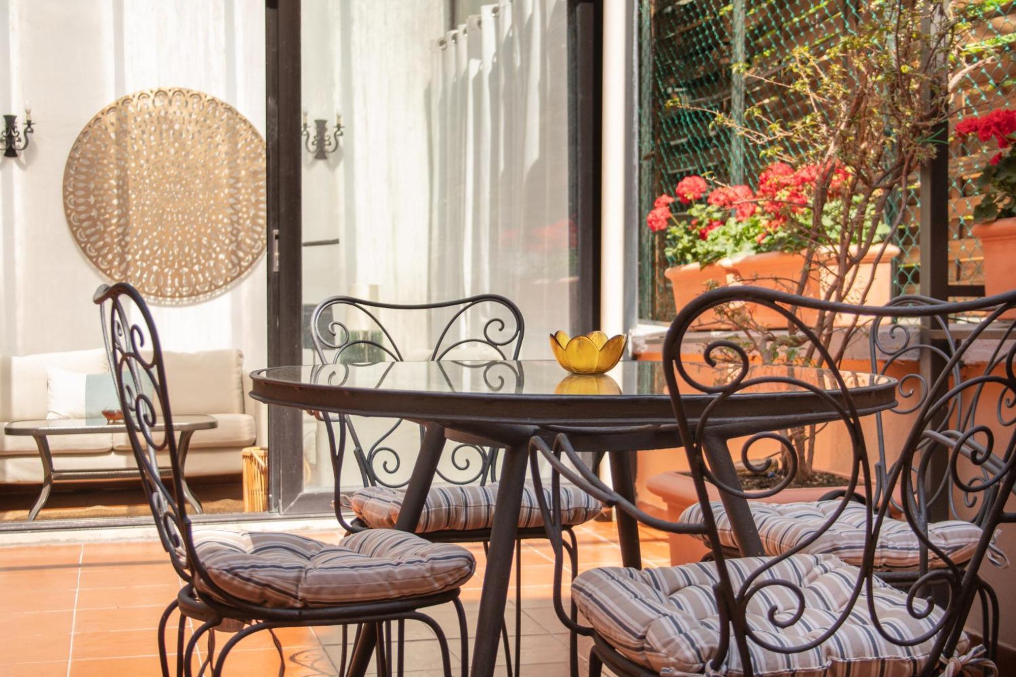 La Veranda Dei Farnesi Apartment *